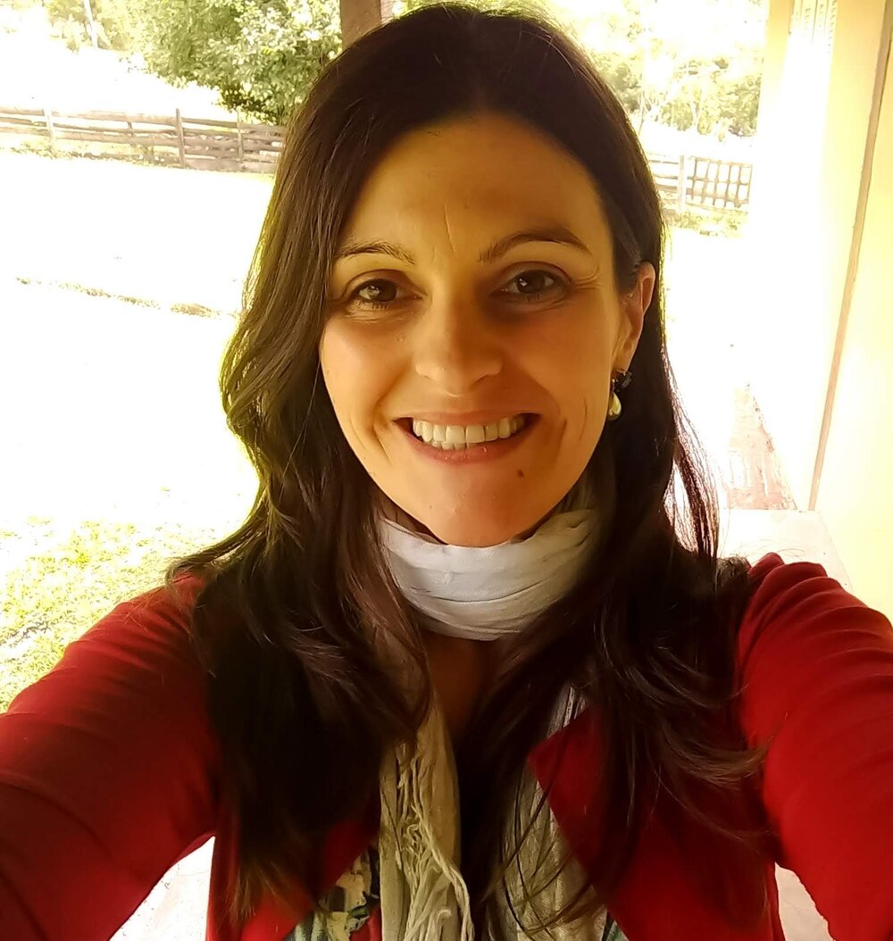 Professora Débora Aita Gasparetto